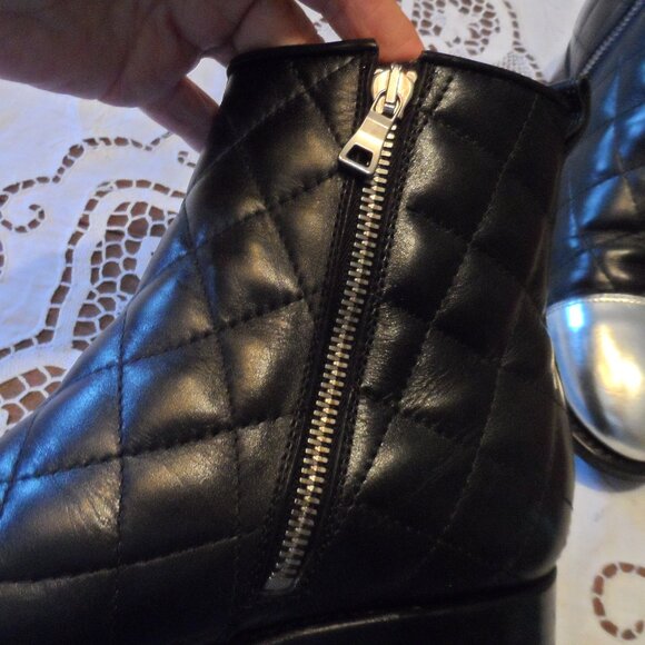 Balmain Black Calf Leather Quilted Ankle Boots w/Silver Cap Toe Size 39B - Picture 11 of 16